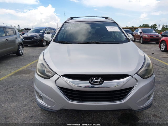 46003006 :رقم المزاد ، KM8JU3AG1FU049825 vin ، 2015 Hyundai Tucson Limited مزاد بيع