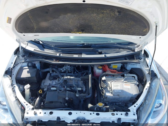 46003012 :رقم المزاد ، JTDKDTB36F1101245 vin ، 2015 Toyota Prius C Two مزاد بيع