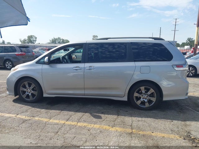 Toyota Sienna Se 8 Passenger 2017 5TDXZ3DC7HS847875 Image 14