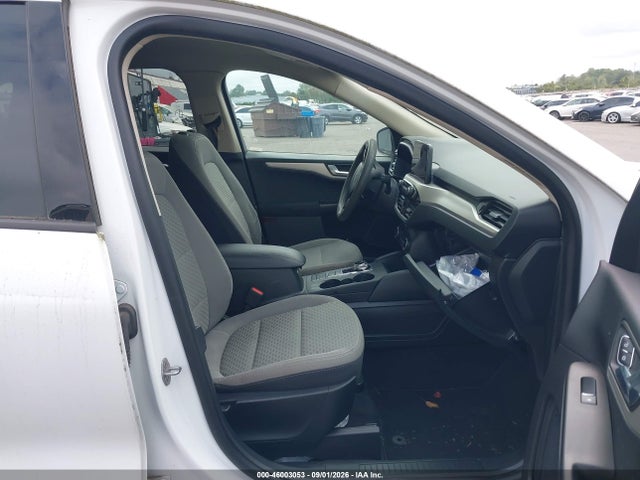 1FMCU9G63LUA79981 Ford ESCAPE SE