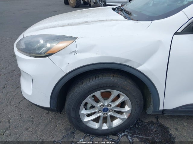 1FMCU9G63LUA79981 Ford ESCAPE SE
