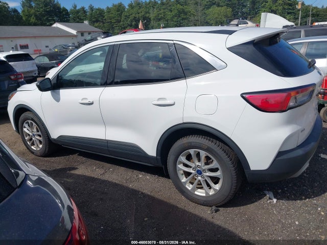 1FMCU9G64NUA44241 Ford ESCAPE SE