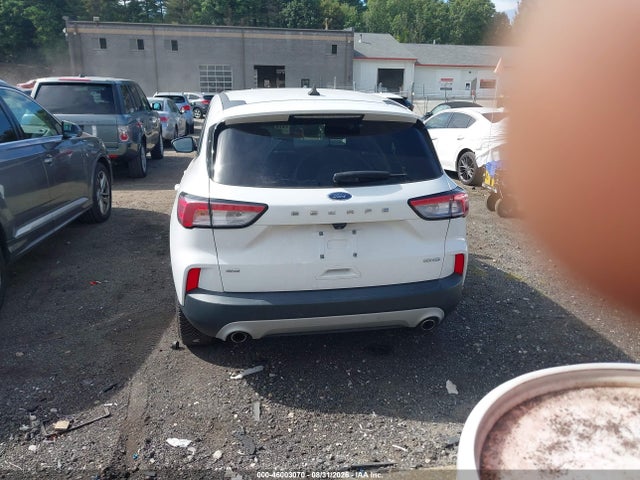 1FMCU9G64NUA44241 Ford ESCAPE SE