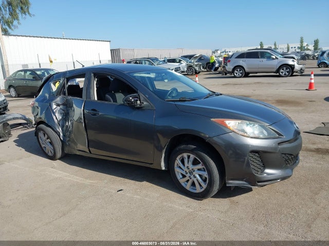 46003073 :رقم المزاد ، JM1BL1LP2D1818215 vin ، 2013 Mazda Mazda3 مزاد بيع