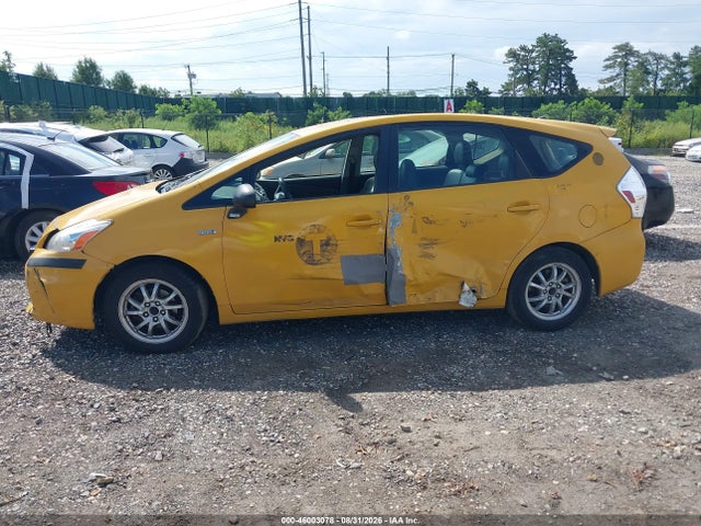 46003078 :رقم المزاد ، JTDZN3EU2EJ010780 vin ، 2014 Toyota Prius V Two مزاد بيع