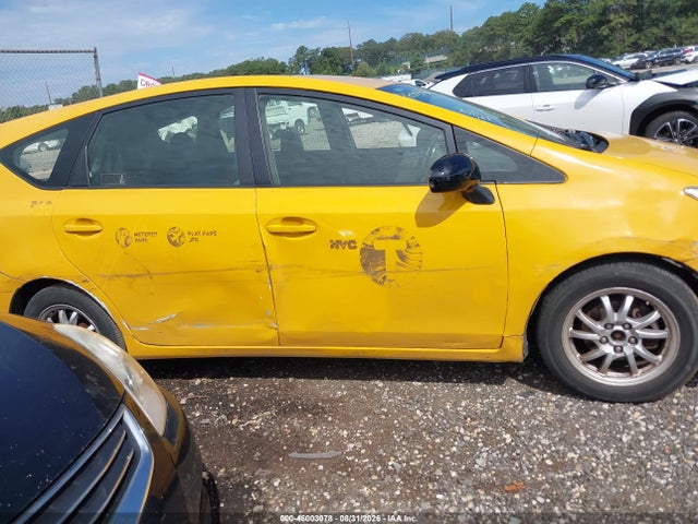 46003078 :رقم المزاد ، JTDZN3EU2EJ010780 vin ، 2014 Toyota Prius V Two مزاد بيع