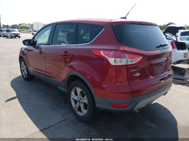 46003116 :رقم المزاد ، 1FMCU0G71FUC39199 vin ، 2015 Ford Escape Se مزاد بيع