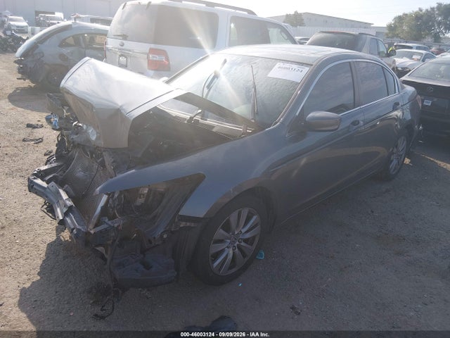 46003124 :رقم المزاد ، 1HGCP2F89BA106480 vin ، 2011 Honda Accord 2.4 Ex-l مزاد بيع
