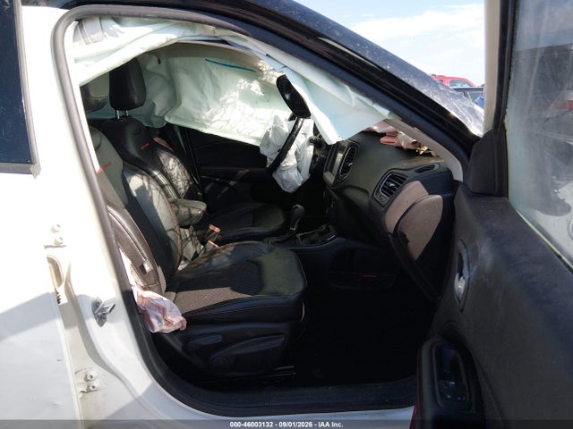 46003132 :رقم المزاد ، 3C4NJDDB6LT177875 vin ، 2020 Jeep Compass Trailhawk 4x4 مزاد بيع