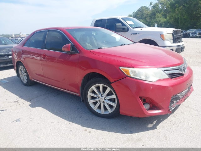 2014 Toyota Camry Xle V6 მანქანა იყიდება აუქციონზე, vin: 4T1BK1FK8EU540273, აუქციონის ნომერი: 46003175