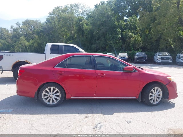 2014 Toyota Camry Xle V6 მანქანა იყიდება აუქციონზე, vin: 4T1BK1FK8EU540273, აუქციონის ნომერი: 46003175