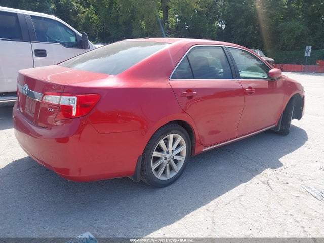 2014 Toyota Camry Xle V6 მანქანა იყიდება აუქციონზე, vin: 4T1BK1FK8EU540273, აუქციონის ნომერი: 46003175