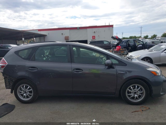 JTDZN3EU8FJ031179 Toyota Prius V Three