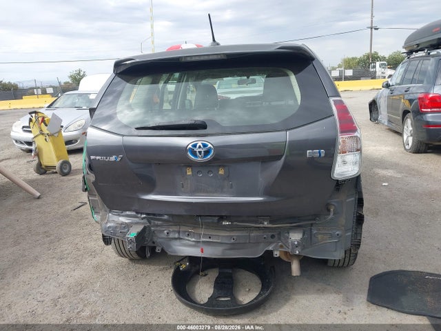JTDZN3EU8FJ031179 Toyota Prius V Three