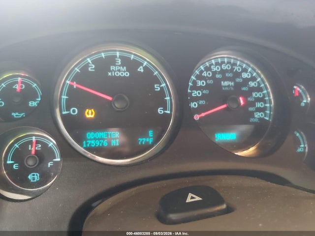 Aukcja sprzedaży 2011 Chevrolet Tahoe Lt, vin: 1GNSKBE09BR215017, numer aukcji: 46003285