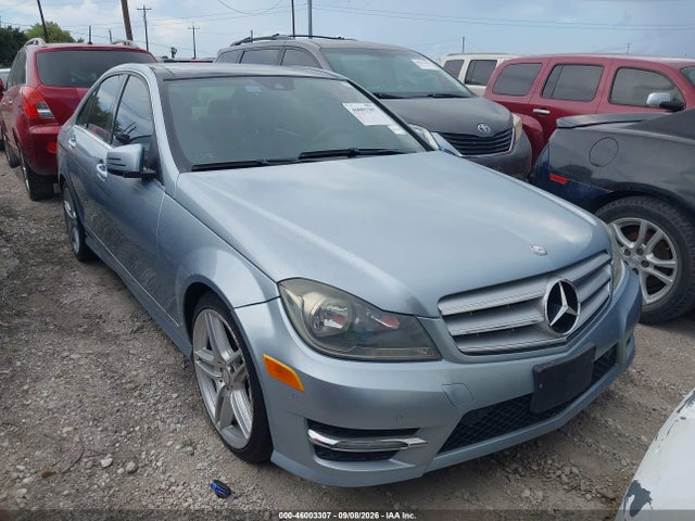46003307 :رقم المزاد ، WDDGF5HB1DR260981 vin ، 2013 Mercedes-benz C 350 Sport مزاد بيع