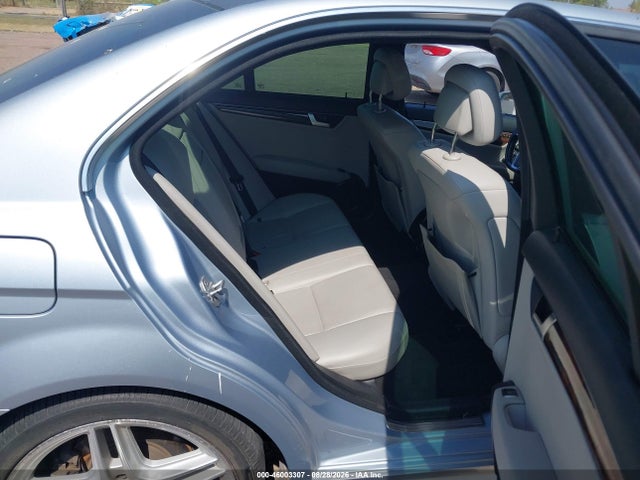 46003307 :رقم المزاد ، WDDGF5HB1DR260981 vin ، 2013 Mercedes-benz C 350 Sport مزاد بيع