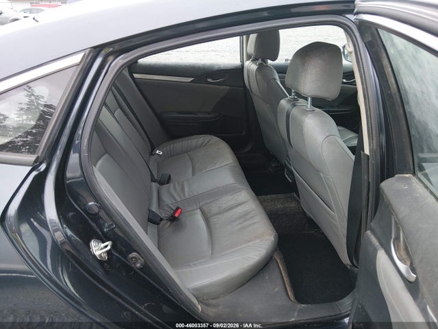 Honda Civic Touring 2018 2HGFC1F92JH640514 Image 18