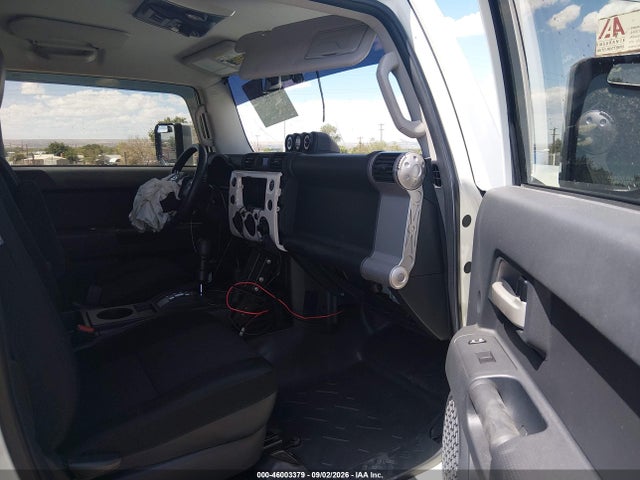 Продаж на аукціоні авто 2014 Toyota Fj Cruiser, vin: JTEBU4BF1EK182658, номер лоту: 46003379