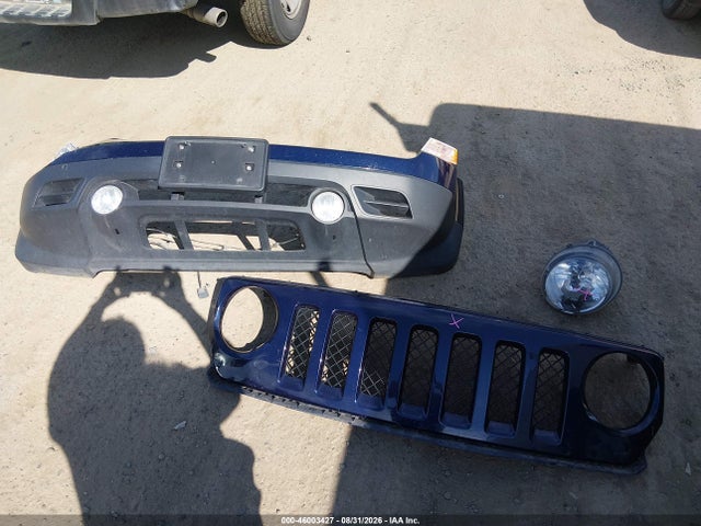 46003427 :رقم المزاد ، 1C4NJPBB1GD749404 vin ، 2016 Jeep Patriot Sport مزاد بيع