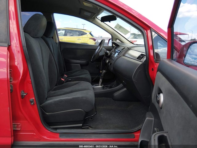 2010 Nissan Versa 1.8s მანქანა იყიდება აუქციონზე, vin: 3N1BC1CP0AL467716, აუქციონის ნომერი: 46003451