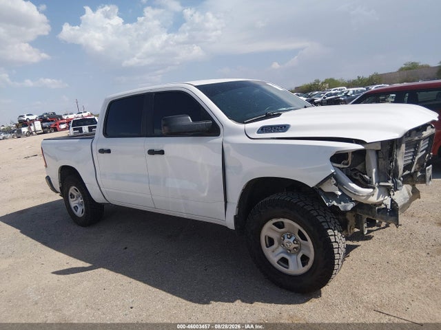 1C6SRFGTXMN696724 RAM 1500 Tradesman 4x4 5&#039;7 Box