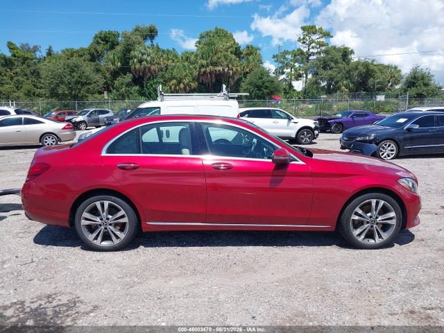 2018 Mercedes-benz C 300 4matic მანქანა იყიდება აუქციონზე, vin: 55SWF4KB7JU246303, აუქციონის ნომერი: 46003470