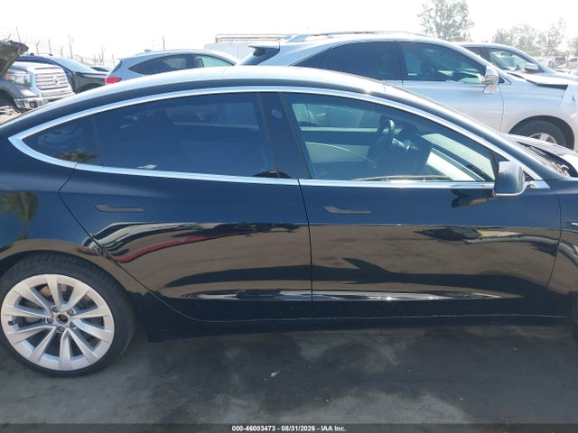 Продаж на аукціоні авто 2018 Tesla Model 3 Long Range/performance, vin: 5YJ3E1EB2JF112896, номер лоту: 46003473