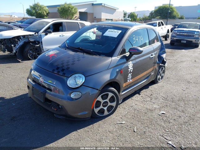 Fiat 500E BATTERY ELECTRIC 2015 3C3CFFGE4FT549815 Image 2