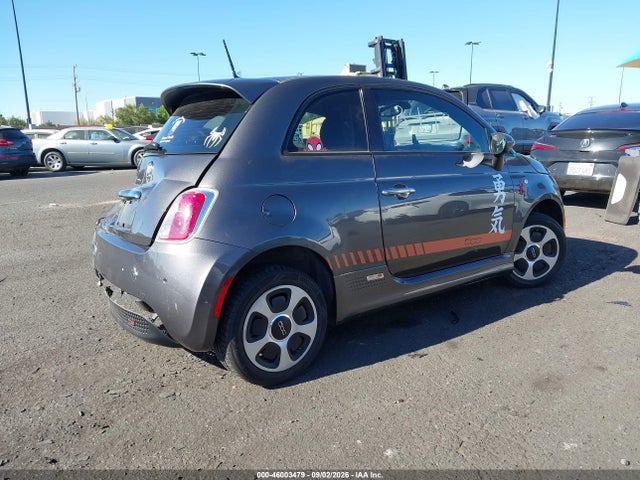 Fiat 500E BATTERY ELECTRIC 2015 3C3CFFGE4FT549815 Image 4