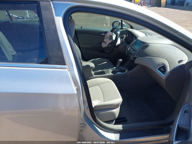 1G1BE5SMXJ7116976 Chevrolet Cruze Lt Auto