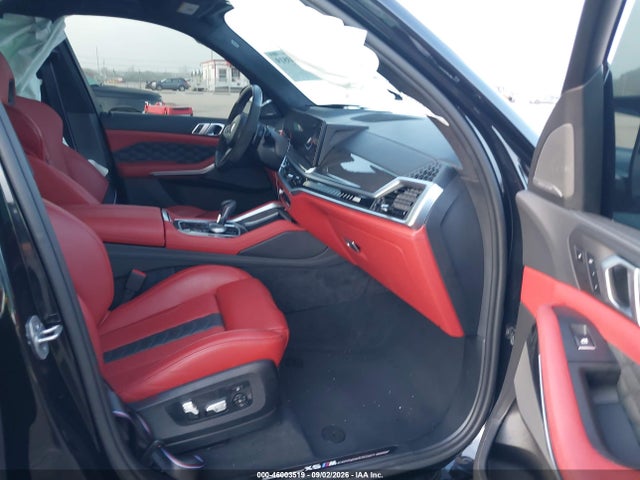 46003519 :رقم المزاد ، 5YM13ET08R9V64323 vin ، 2024 Bmw X5 M Competition مزاد بيع