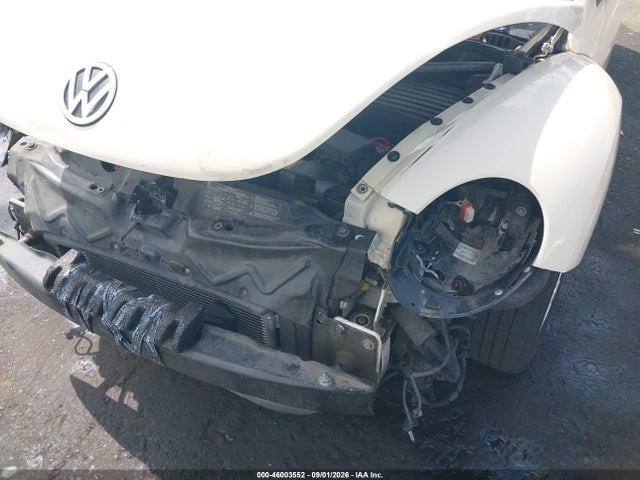 Продаж на аукціоні авто 2010 Volkswagen New Beetle 2.5l, vin: 3VWRW3AL2AM010153, номер лоту: 46003552