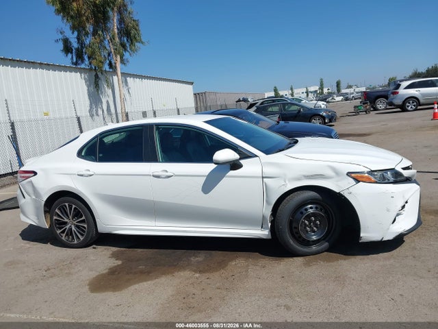 46003555 :رقم المزاد ، 4T1G11AK9LU363312 vin ، 2020 Toyota Camry Se مزاد بيع