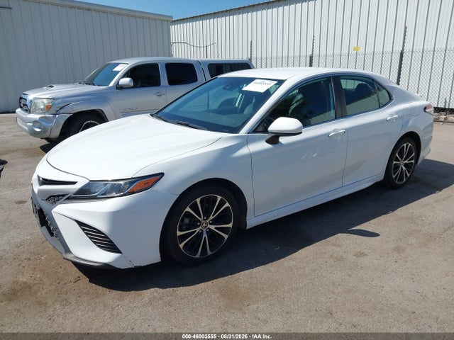 46003555 :رقم المزاد ، 4T1G11AK9LU363312 vin ، 2020 Toyota Camry Se مزاد بيع