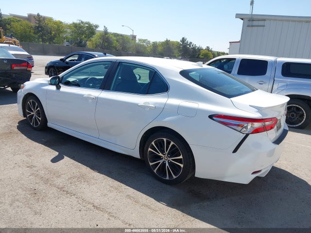 46003555 :رقم المزاد ، 4T1G11AK9LU363312 vin ، 2020 Toyota Camry Se مزاد بيع
