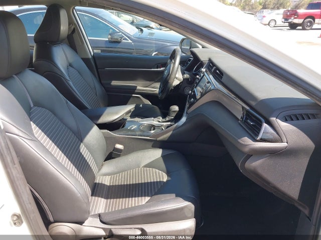 46003555 :رقم المزاد ، 4T1G11AK9LU363312 vin ، 2020 Toyota Camry Se مزاد بيع