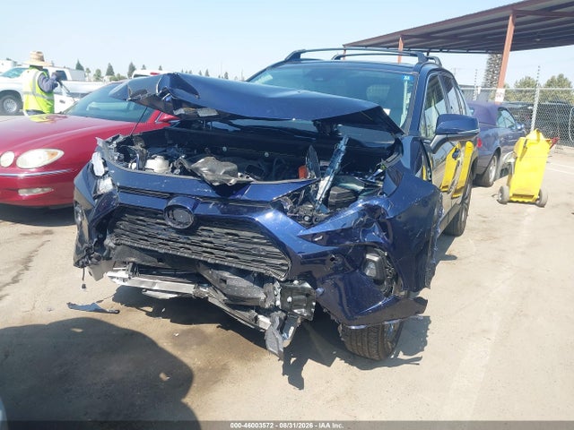 2025 Toyota Rav4 Hybrid Xle Premium მანქანა იყიდება აუქციონზე, vin: JTMB6RFV2SJ092045, აუქციონის ნომერი: 46003572