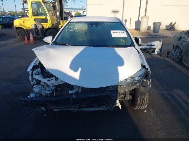 46003584 :رقم المزاد ، 5YFBURHE9JP747010 vin ، 2018 Toyota Corolla Se مزاد بيع