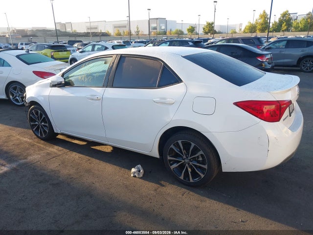 46003584 :رقم المزاد ، 5YFBURHE9JP747010 vin ، 2018 Toyota Corolla Se مزاد بيع