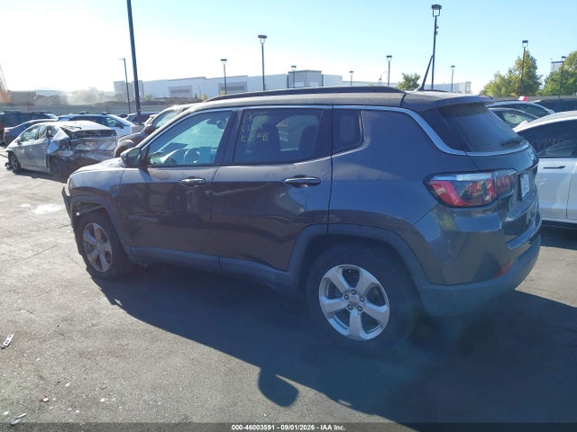 3C4NJCBB4JT411635 Jeep Compass Latitude