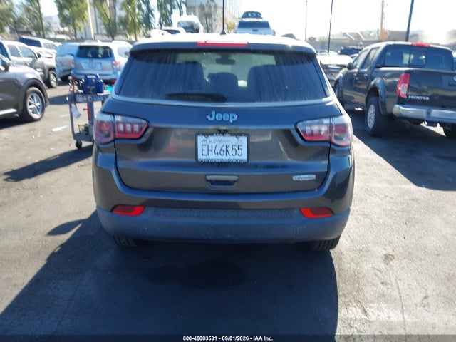 3C4NJCBB4JT411635 Jeep Compass Latitude