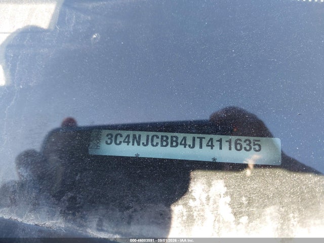 3C4NJCBB4JT411635 Jeep Compass Latitude