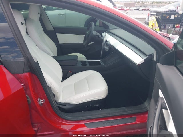 46003592 :رقم المزاد ، 5YJ3E1EC3MF925662 vin ، 2021 Tesla Model 3 Performance Dual Motor All-wheel Drive مزاد بيع