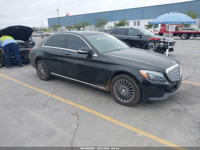 Auction sale of the 2015 Mercedes-benz C 300 Luxury 4matic, vin: 55SWF4KB4FU038726, lot number: 46003601