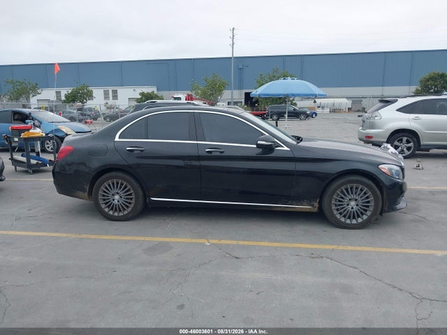 Продаж на аукціоні авто 2015 Mercedes-benz C 300 Luxury 4matic, vin: 55SWF4KB4FU038726, номер лоту: 46003601