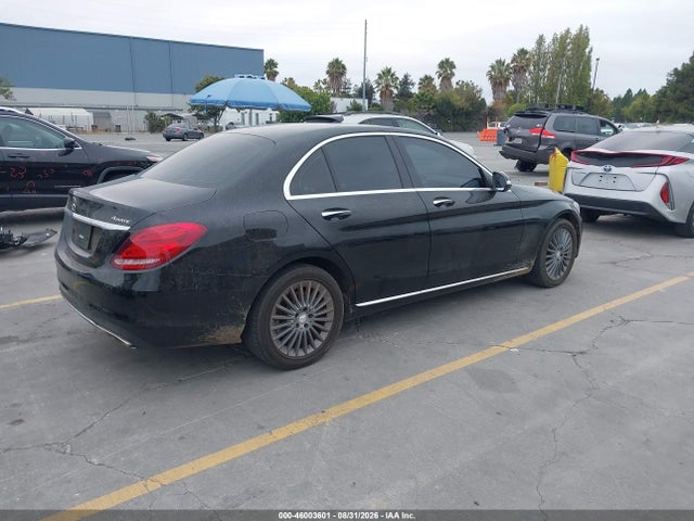 Продаж на аукціоні авто 2015 Mercedes-benz C 300 Luxury 4matic, vin: 55SWF4KB4FU038726, номер лоту: 46003601