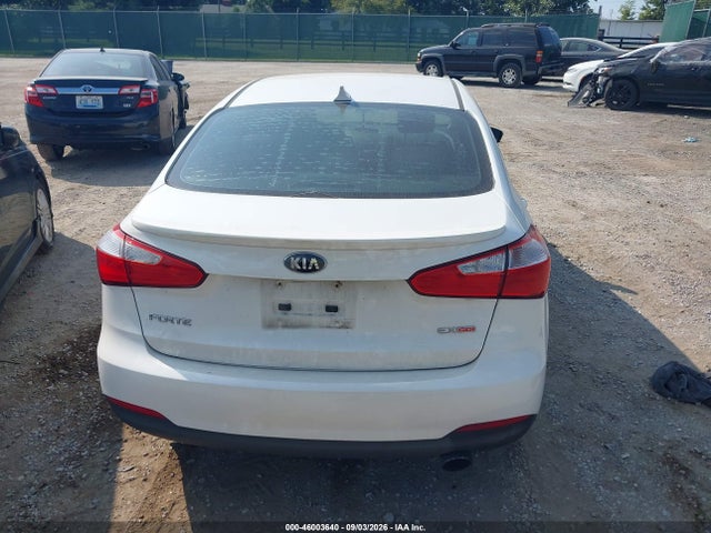 46003640 :رقم المزاد ، KNAFX4A86F5283952 vin ، 2015 Kia Forte Ex مزاد بيع