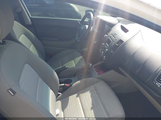 46003640 :رقم المزاد ، KNAFX4A86F5283952 vin ، 2015 Kia Forte Ex مزاد بيع