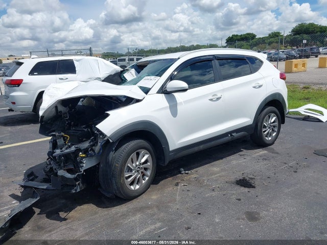 Продажа на аукционе авто 2016 Hyundai Tucson Se, vin: KM8J33A47GU125218, номер лота: 46003677
